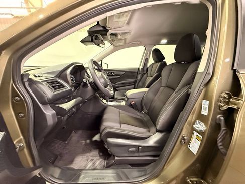 Used 2023 Subaru Ascent Premium w/ Convenience Package AWD/4WD image 17