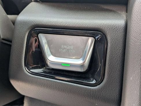 Used 2025 GMC Yukon Denali AWD/4WD image 21
