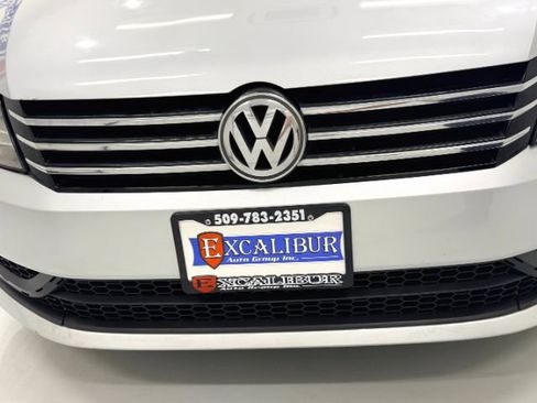 Used 2014 Volkswagen Passat 1.8T Wolfsburg Edition FWD image 15