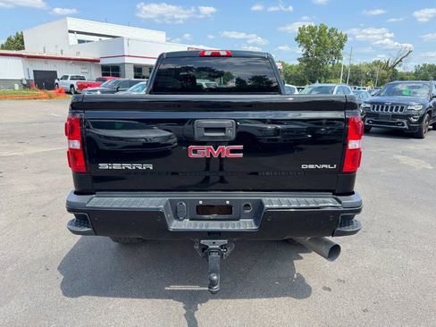 Used 2017 GMC Sierra 2500 Denali w/ Snow Plow Prep Package AWD/4WD image 4