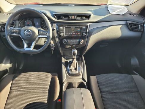 Used 2021 Nissan Rogue Sport S image 14