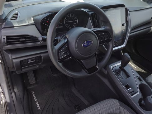 Certified 2024 Subaru Crosstrek 2.0i Premium image 9