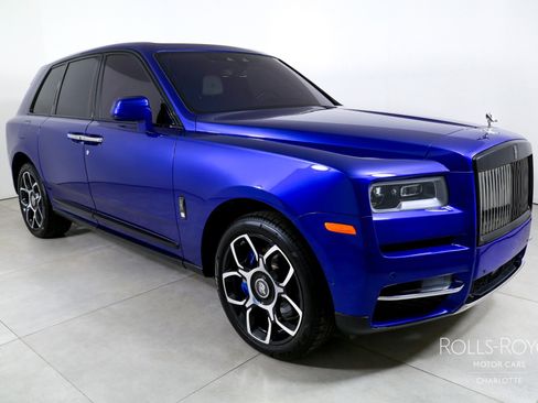Used 2021 Rolls-Royce Cullinan Black Badge image 6