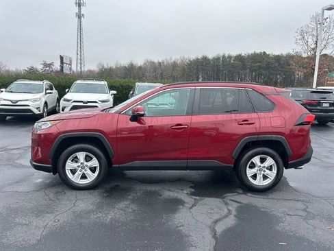 Used 2020 Toyota RAV4 XLE image 10