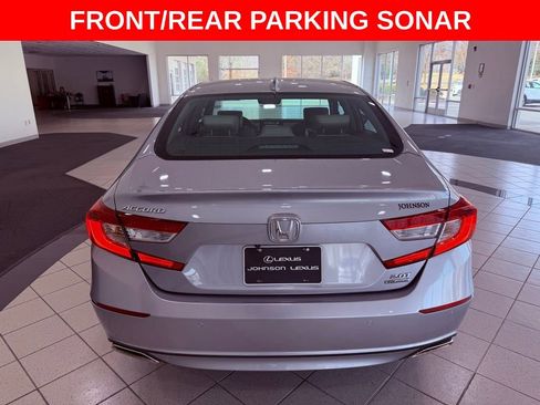 Used 2019 Honda Accord Touring image 6