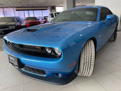 Used 2019 Dodge Challenger R/T Scat Pack image 3