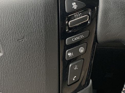 Used 2023 Nissan Armada SL image 29