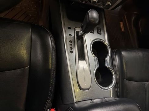 Used 2019 Nissan Pathfinder SL FWD image 18