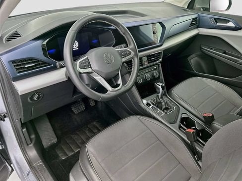 Used 2022 Volkswagen Taos SE FWD image 9