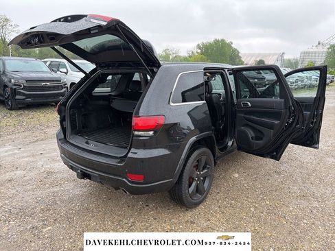 Used 2015 Jeep Grand Cherokee Altitude AWD/4WD image 29