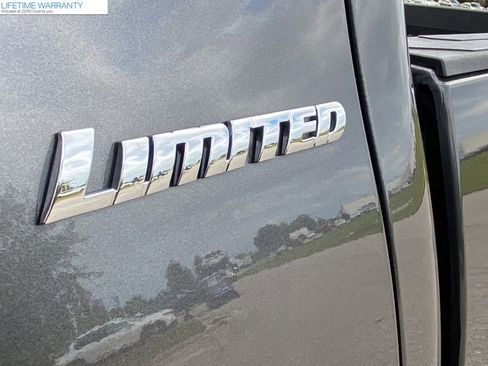 Used 2023 Toyota Tacoma Limited image 14