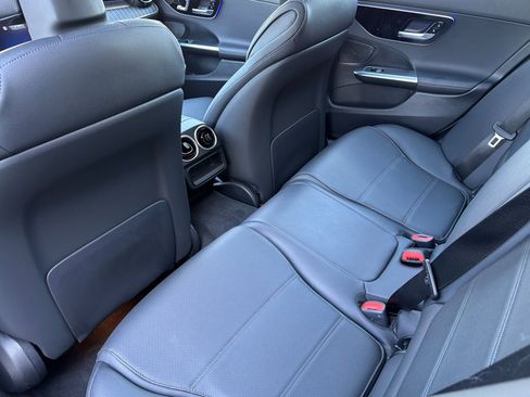 Used 2023 Mercedes-Benz C 300 Sedan image 13