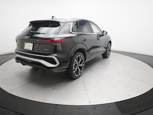 New 2026 Audi Q3 quattro 2.0T AWD/4WD image 13