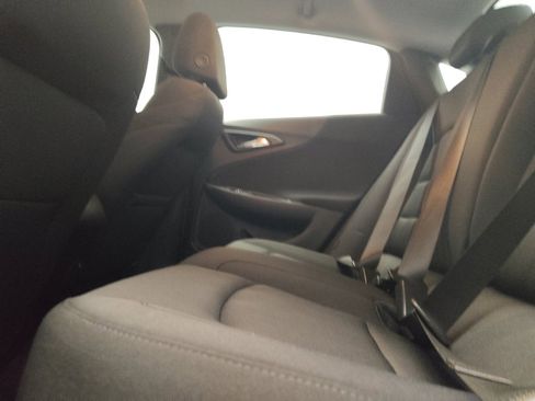 Used 2025 Chevrolet Malibu LS FWD image 18