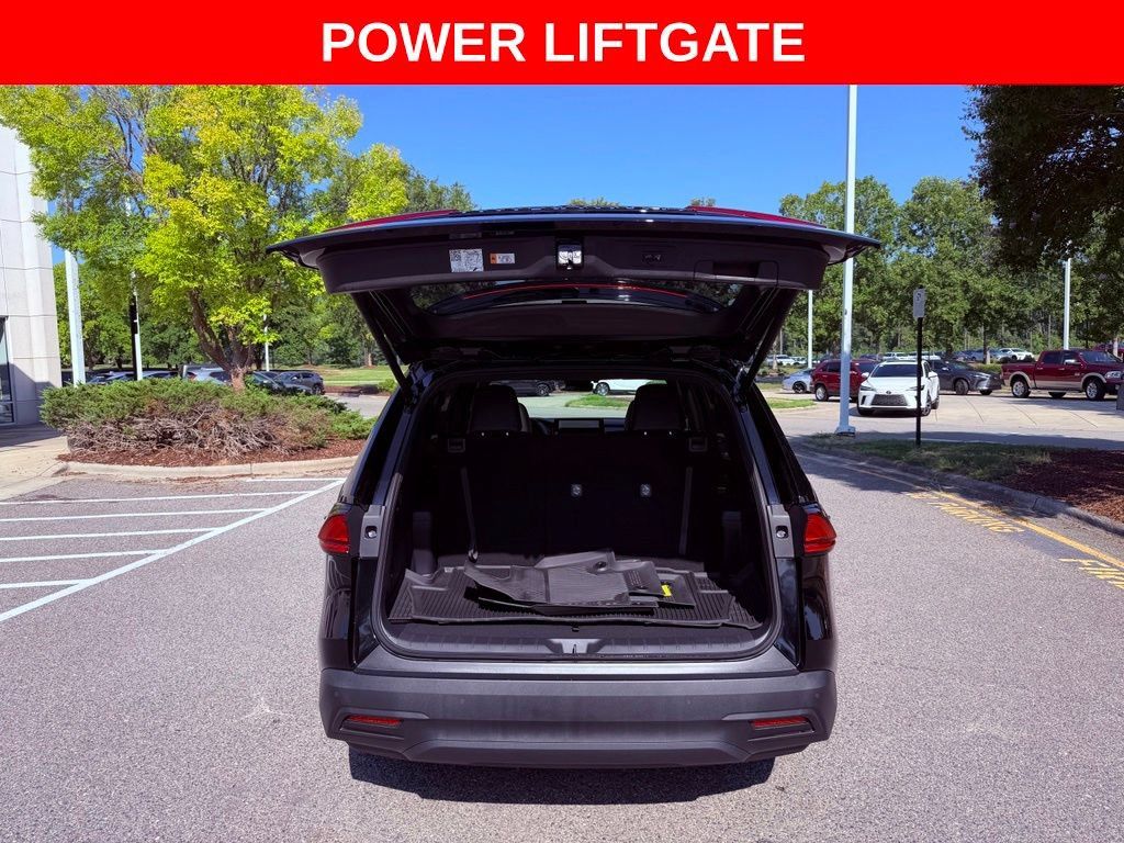 Used 2026 Toyota Grand Highlander AWD Hybrid image 8