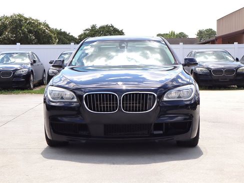 Used 2013 BMW 750Li RWD image 2