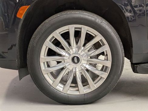 Certified 2024 Cadillac Escalade Premium Luxury image 30