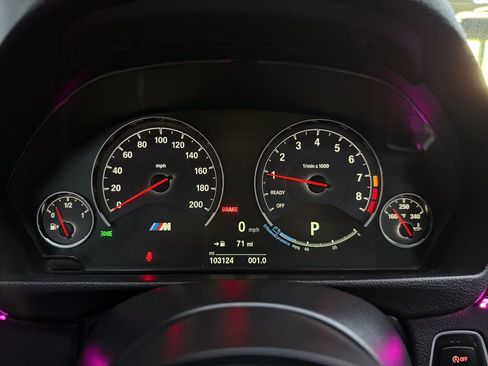 Used 2017 BMW M4 Coupe RWD image 29