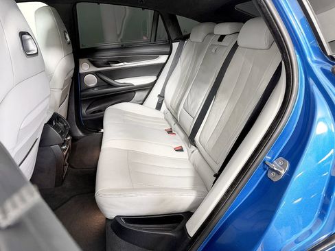 Used 2016 BMW X6 M AWD/4WD image 46