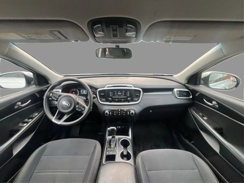Used 2017 Kia Sorento AWD image 26