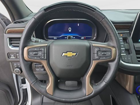 Used 2024 Chevrolet Suburban High Country w/ Advanced Technology Package AWD/4WD image 14