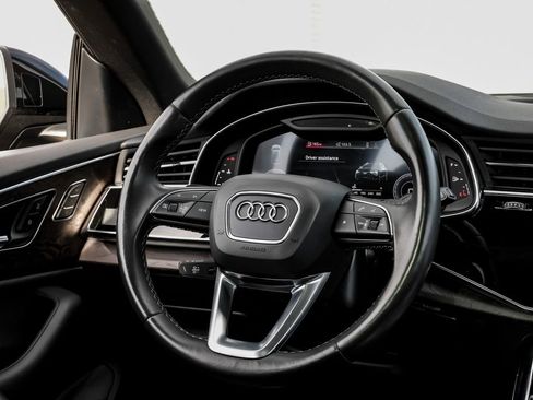 Used 2022 Audi Q8 Premium Plus image 15