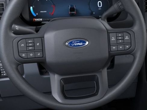 New 2026 Ford F350 XLT w/ XLT Premium Package AWD/4WD image 12