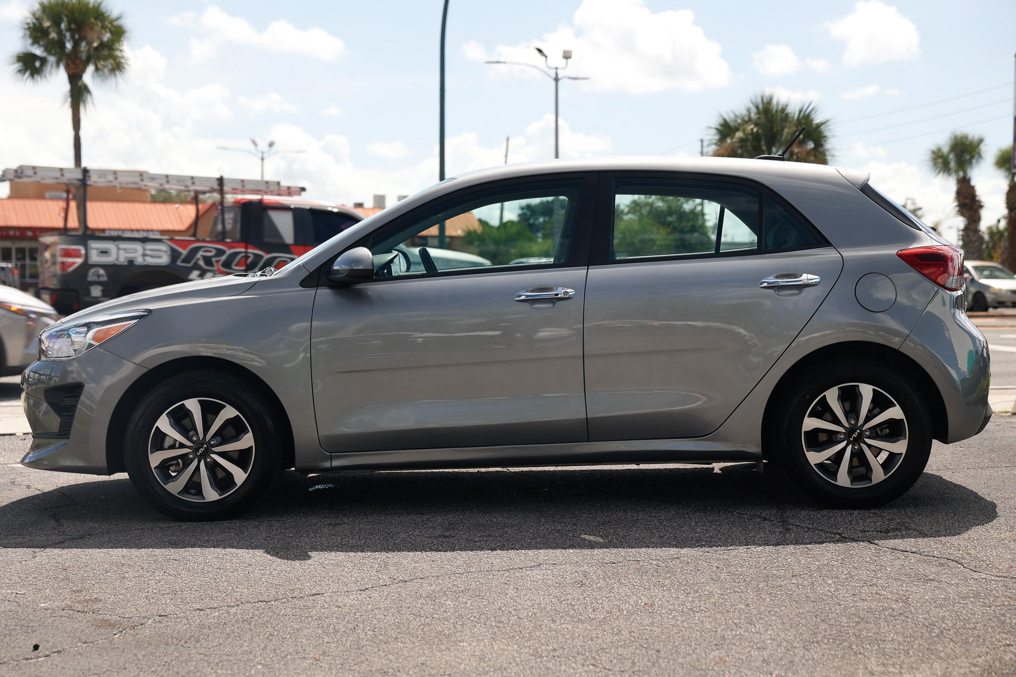 Used 2023 Kia Rio S w/ Technology Package FWD image 4