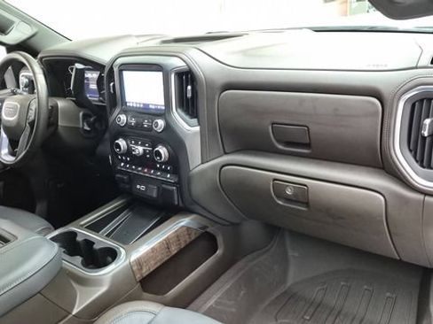 Used 2022 GMC Sierra 3500 Denali w/ Denali Ultimate Package AWD/4WD image 31
