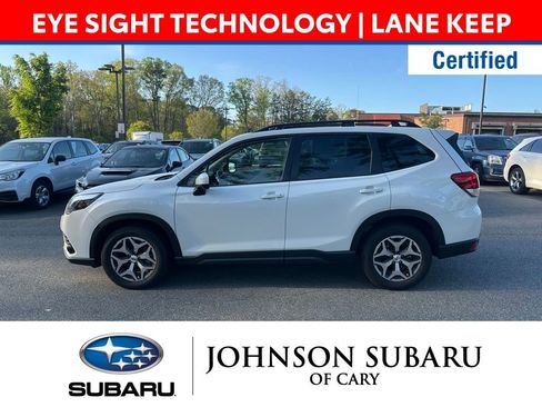 Used 2023 Subaru Forester Premium image 5