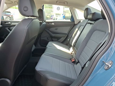 New 2026 Volkswagen Jetta SE FWD image 6