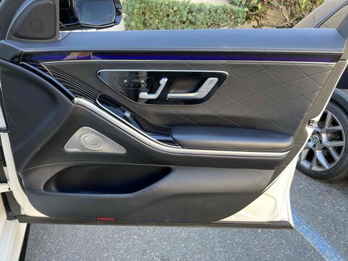 Used 2021 Mercedes-Benz S 580 4MATIC Sedan w/ AMG Line image 87