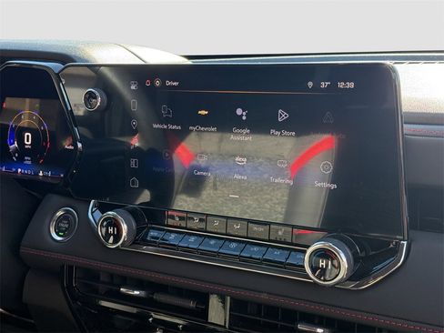 Used 2025 Chevrolet Colorado Z71 w/ Technology Package image 16