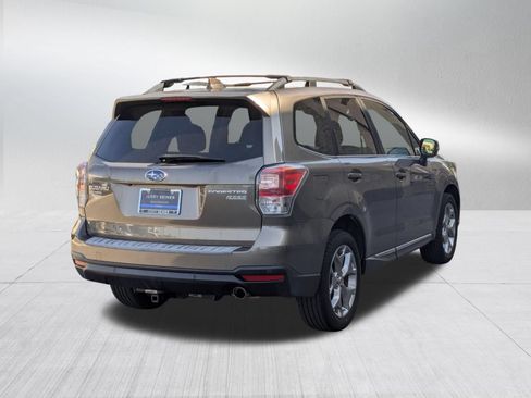 Used 2017 Subaru Forester 2.5i Touring AWD/4WD image 5