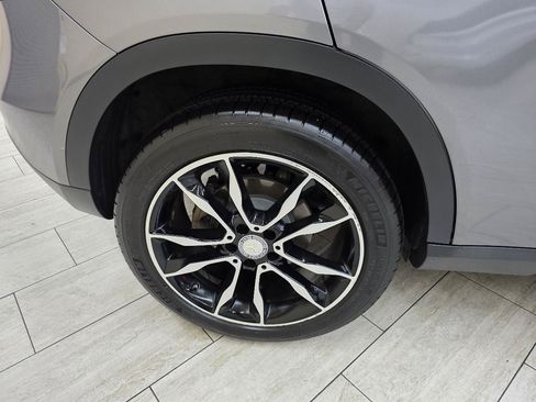 Used 2017 Mercedes-Benz GLA 250 w/ Premium Package image 41