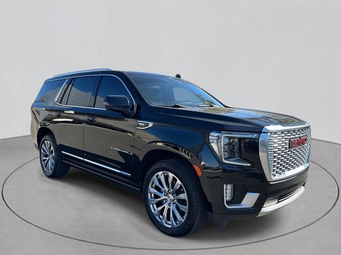 Used 2021 GMC Yukon Denali w/ LPO, Illumination Package image 8
