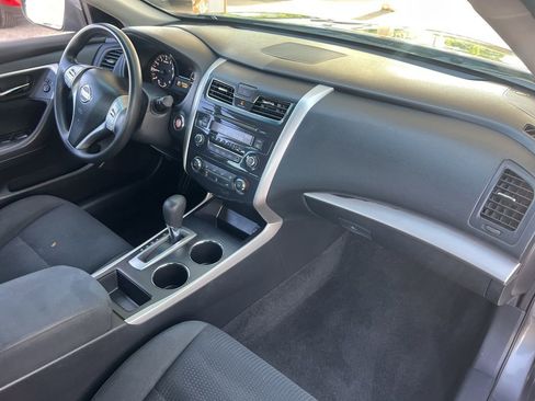 Used 2015 Nissan Altima 2.5 S w/ Power Driver Seat Package FWD image 19