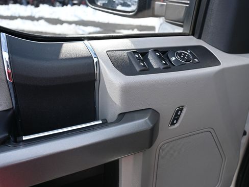 Used 2017 Ford F250 XLT image 10