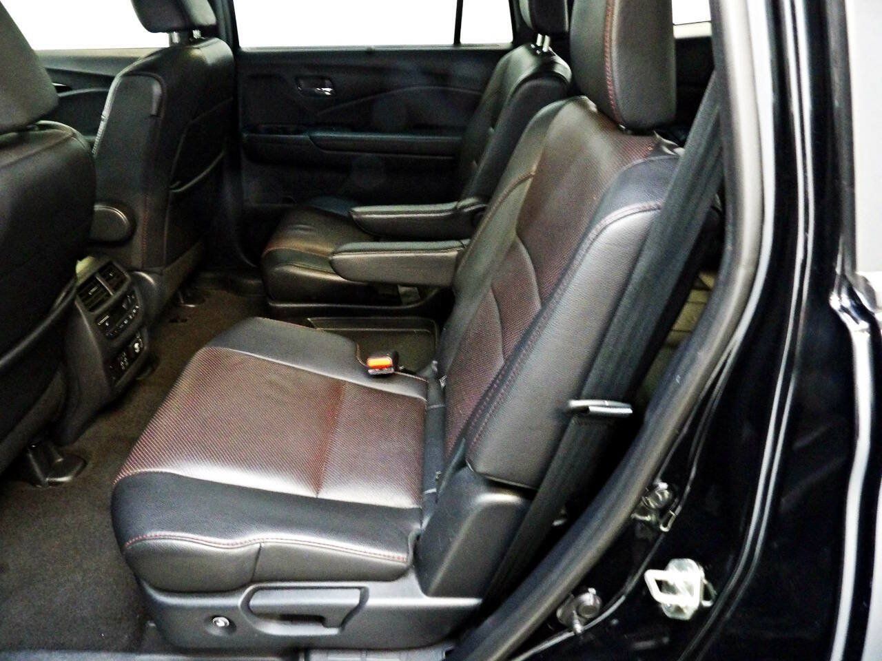 Used 2020 Honda Pilot Black Edition image 10