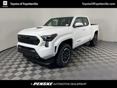 New 2025 Toyota Tacoma SR5
