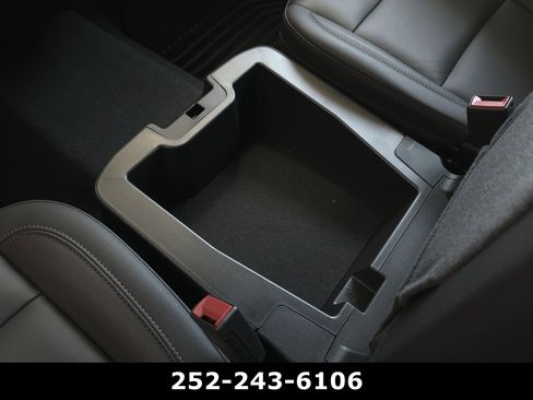 Used 2025 Chevrolet Silverado 2500 LT AWD/4WD image 14