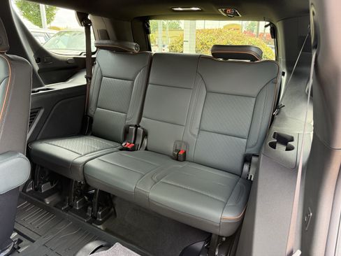 Used 2026 GMC Yukon AT4 w/ AT4 Premium Package AWD/4WD image 34