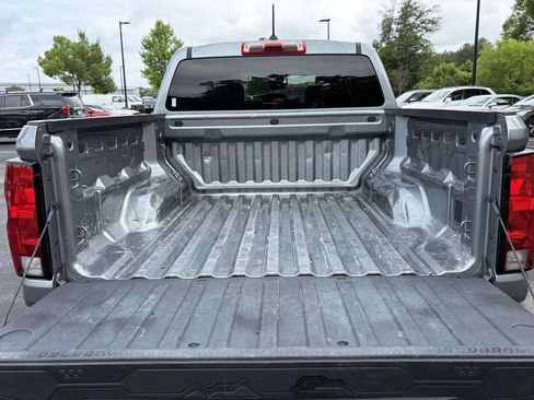 Used 2023 Chevrolet Colorado W/T RWD image 8