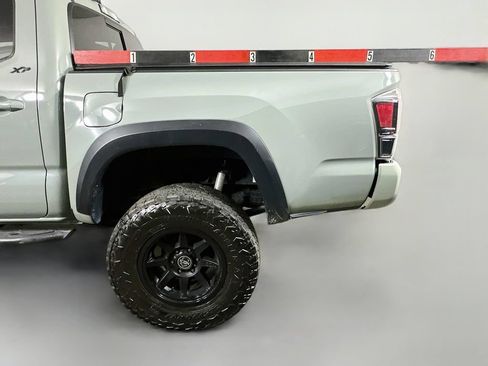Used 2023 Toyota Tacoma TRD Off-Road w/ TRD Premium Off Road Package AWD/4WD image 38