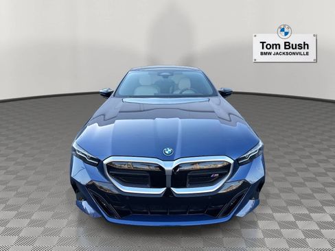 Certified 2025 BMW i5 M60 w/ Premium Package image 12