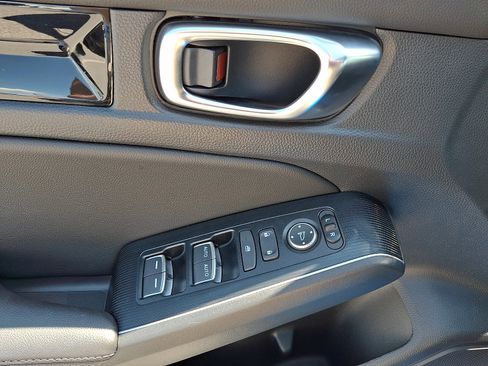 Certified 2024 Honda Civic Sport Touring image 12