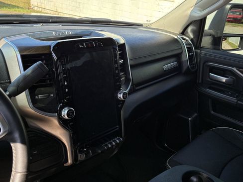 Used 2024 RAM 2500 Laramie w/ Safety Group AWD/4WD image 5