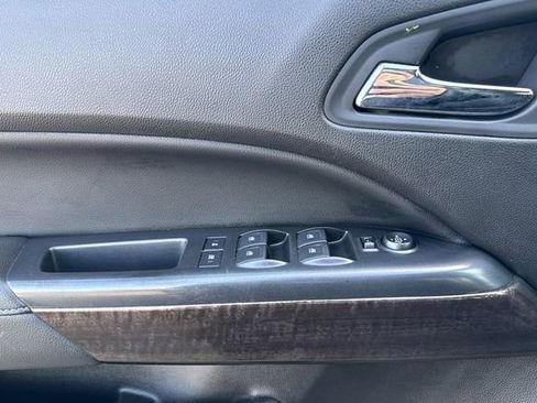 Used 2018 GMC Canyon SLE w/ SLE Convenience Package image 11