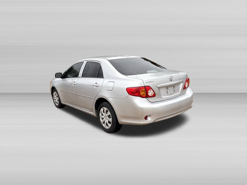 Used 2010 Toyota Corolla LE FWD image 5