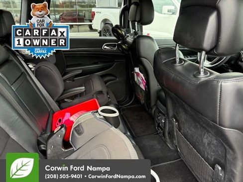 Used 2019 Jeep Grand Cherokee Altitude image 11